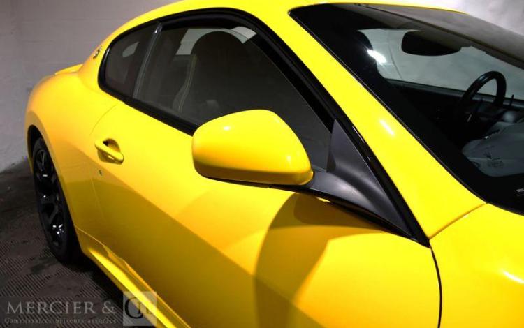 MASERATI GRANTURISMO 4,7 L V8 MC STRADALE JAUNE GE-345-CN