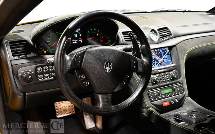 MASERATI GRANTURISMO 4,7 L V8 MC STRADALE JAUNE GE-345-CN