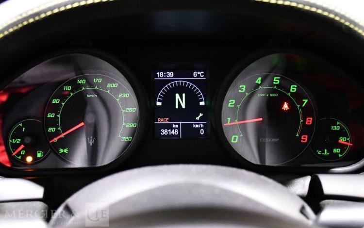 MASERATI GRANTURISMO 4,7 L V8 MC STRADALE JAUNE GE-345-CN