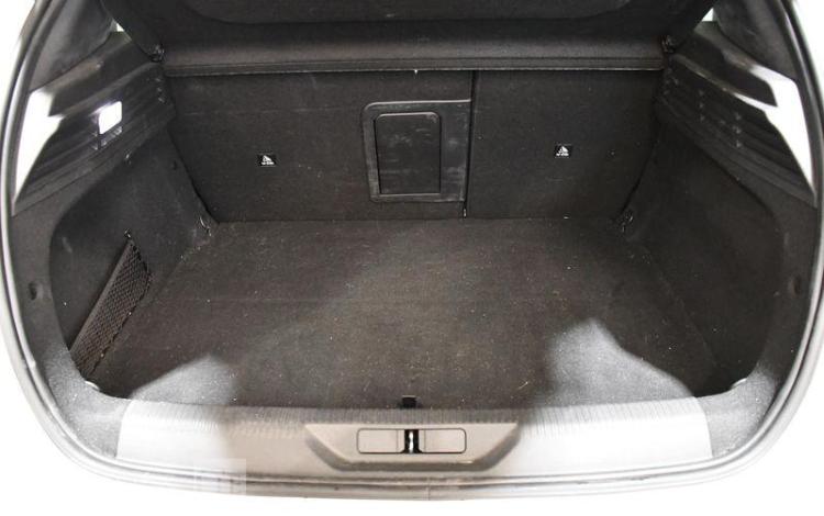 PEUGEOT 308 ALLURE HYBRID BLANC GE-519-ME