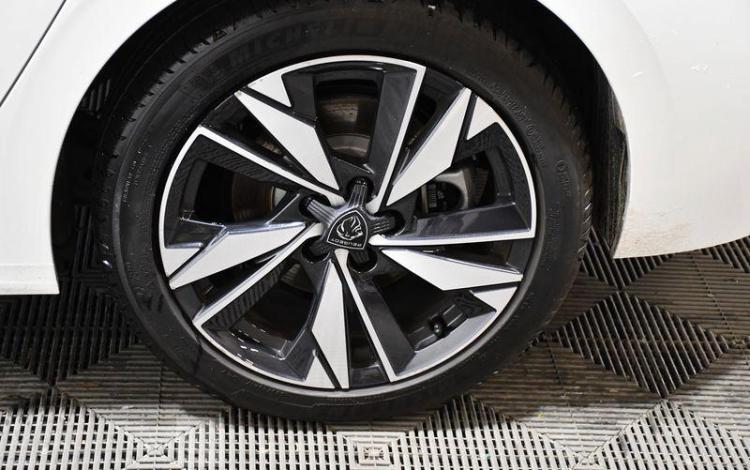 PEUGEOT 308 ALLURE HYBRID BLANC GE-519-ME