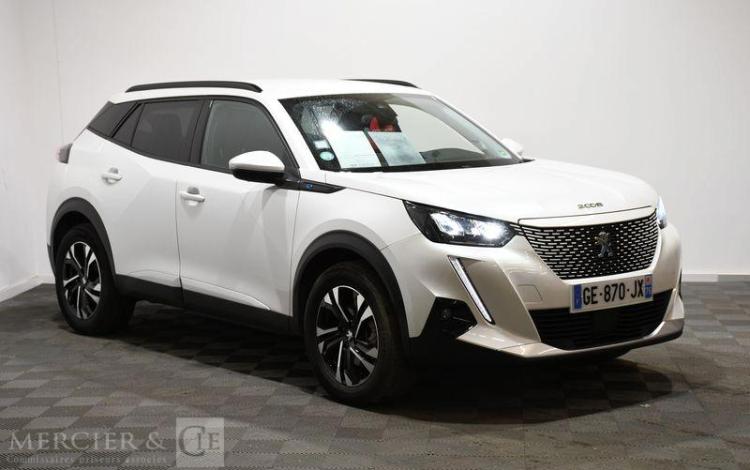 PEUGEOT e-2008 ALLURE PACK BLANC GE-870-JX