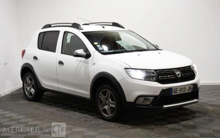 DACIA SANDERO STEPWAY 1.5 DCI 90CH EASY-R BVA BLANC GE-915-JB