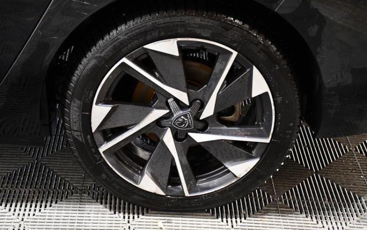 PEUGEOT 308 1,5 BLUEHDI NOIR GE-971-TY