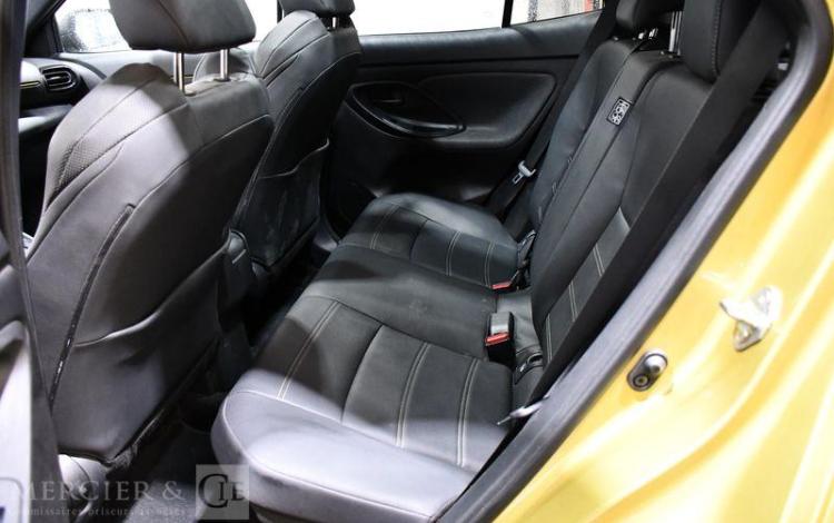 TOYOTA YARIS CROSS OR GG-521-CB