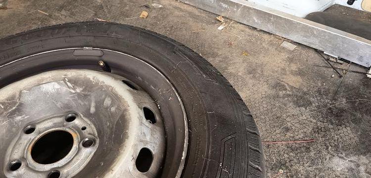 RENAULT TRAFIC AVEC NACELLE KLUBB/KL21B – 9M – DIESEL – 659 HEURES – 99031 KMS BLANC GG-759-DD