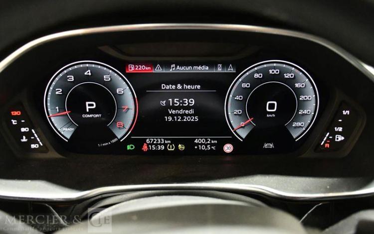 AUDI Q3 35 1,5 TFSI 150CH S-TRONIC GRIS GG-826-LJ