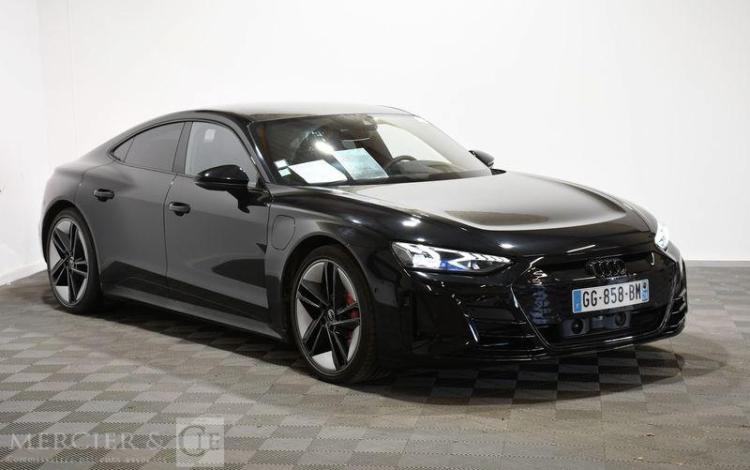 AUDI RS E-TRON GT NOIR GG-858-BM