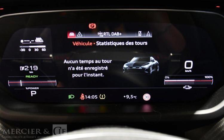 AUDI RS E-TRON GT NOIR GG-858-BM