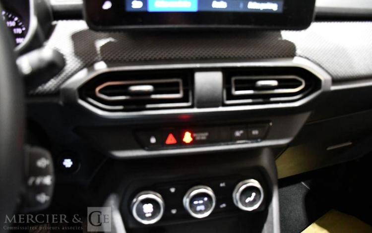 DACIA JOGGER SERIE LIMITEE EXTREME TCE 110 GRIS GH-405-MW