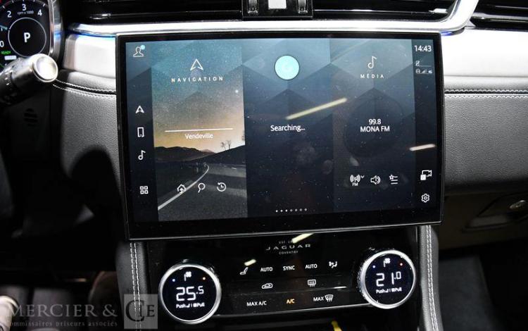 JAGUAR F-PACE 2,0 P400E 404H 300 PHEV 19,2 KWH R-DYNAMIC HSE AWD BVA NOIR GH-587-KD