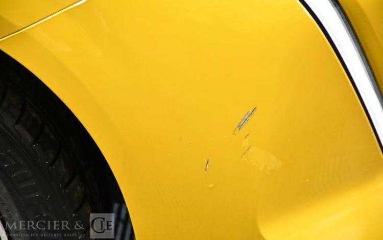 PEUGEOT 208 A,E BLUEHDI ALLURE JAUNE GH-796-HQ