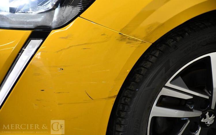 PEUGEOT 208 A,E BLUEHDI ALLURE JAUNE GH-796-HQ