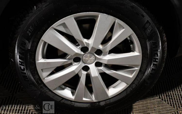PEUGEOT 3008 BLUEHDI 130CH ACTIVE PACK TOUT TERRAIN S&S EAT8 BLANC GJ-008-ZG