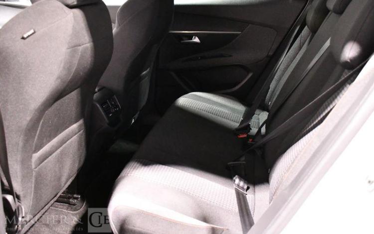 PEUGEOT 3008 BLUEHDI 130CH ACTIVE PACK TOUT TERRAIN S&S EAT8 BLANC GJ-008-ZG