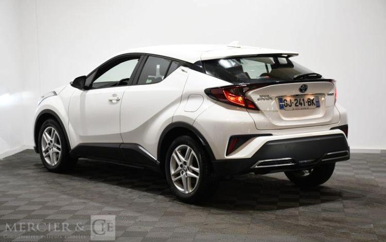 TOYOTA C-HR 2.0 HSD 184H 150 HYBRID 1.4KWH DYNAMIC BUSINESS 4X2 E-CVT BVA BLANC GJ-241-BK