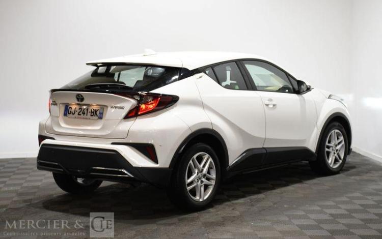 TOYOTA C-HR 2.0 HSD 184H 150 HYBRID 1.4KWH DYNAMIC BUSINESS 4X2 E-CVT BVA BLANC GJ-241-BK