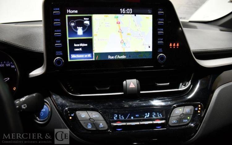 TOYOTA C-HR 2.0 HSD 184H 150 HYBRID 1.4KWH DYNAMIC BUSINESS 4X2 E-CVT BVA BLANC GJ-241-BK