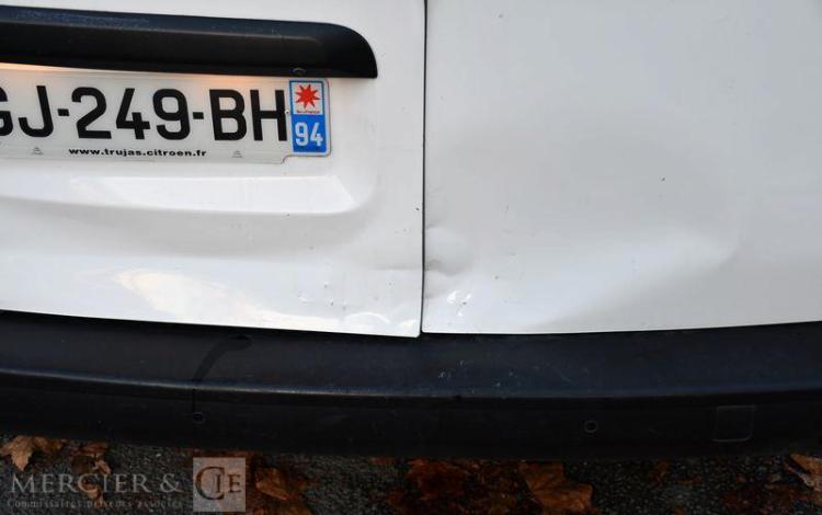 CITROEN JUMPY FG M BLUEHDI 145 S&S BLANC GJ-249-BH