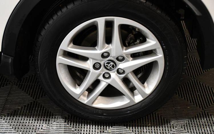 TOYOTA C-HR 2.0 HSD 184H 150 HYBRID 1.4KWH DYNAMIC BUSINESS 4X2 E-CVT BVA BLANC GJ-256-BK