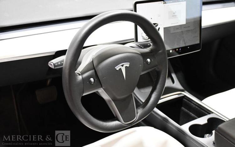 TESLA MODEL 3 BLANC GJ-668-LB