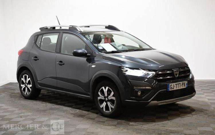 DACIA SANDERO STEPWAY CONFORT TCE 90 GRIS GJ-777-PX