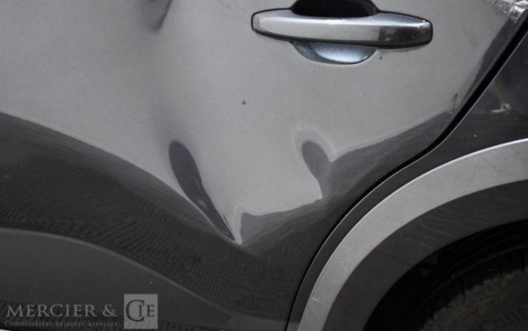 DACIA SANDERO STEPWAY CONFORT TCE 90 GRIS GJ-777-PX