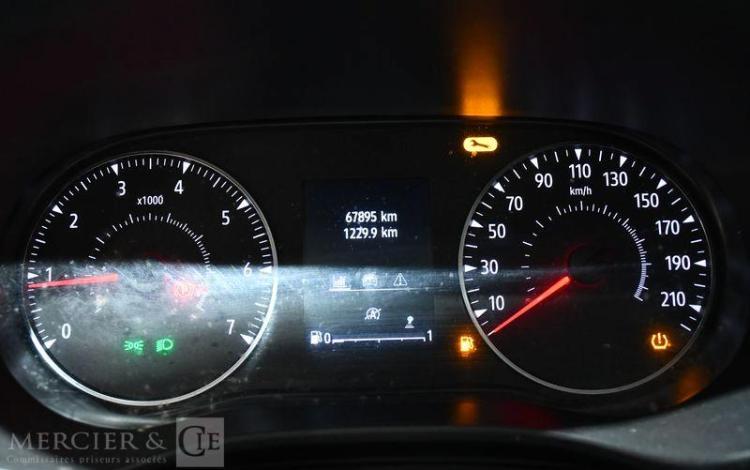 DACIA SANDERO STEPWAY CONFORT TCE 90 GRIS GJ-777-PX