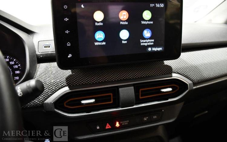 DACIA SANDERO STEPWAY CONFORT TCE 90 GRIS GJ-777-PX