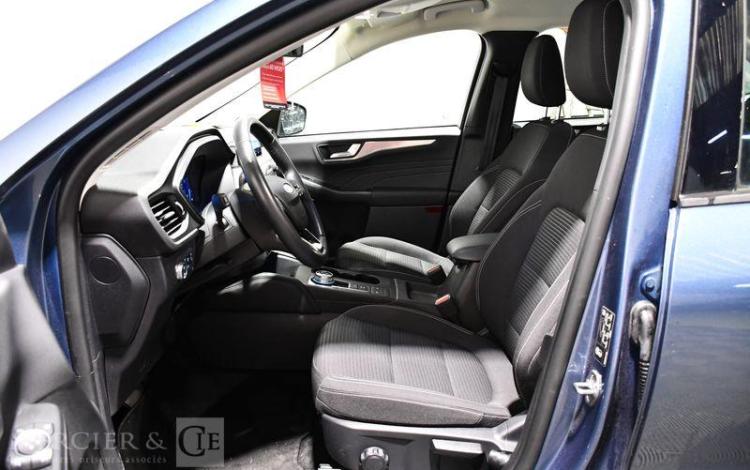 FORD KUGA BLEU GK-121-TT