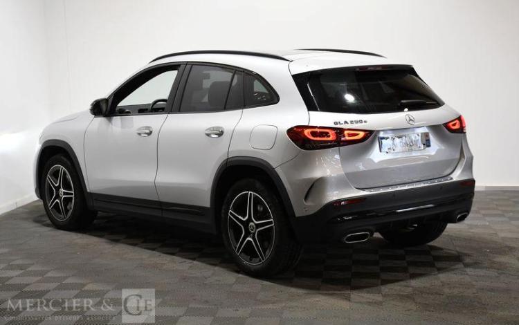 MERCEDES GLA 1.3 250 E 218H 160 EQ-POWER PHEV HYBRID 15.6KWH AMG LINE 8G-DCT GRIS GK-543-KL