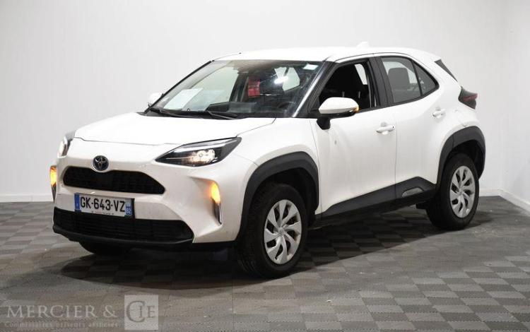 TOYOTA YARIS CROSS BLANC GK-643-VZ
