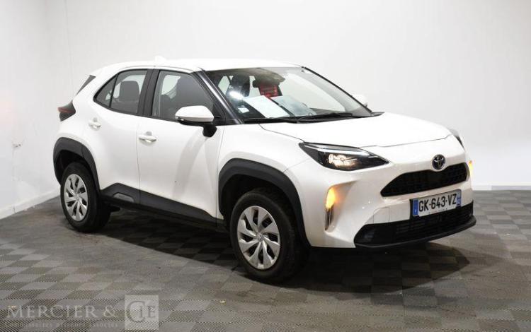TOYOTA YARIS CROSS BLANC GK-643-VZ