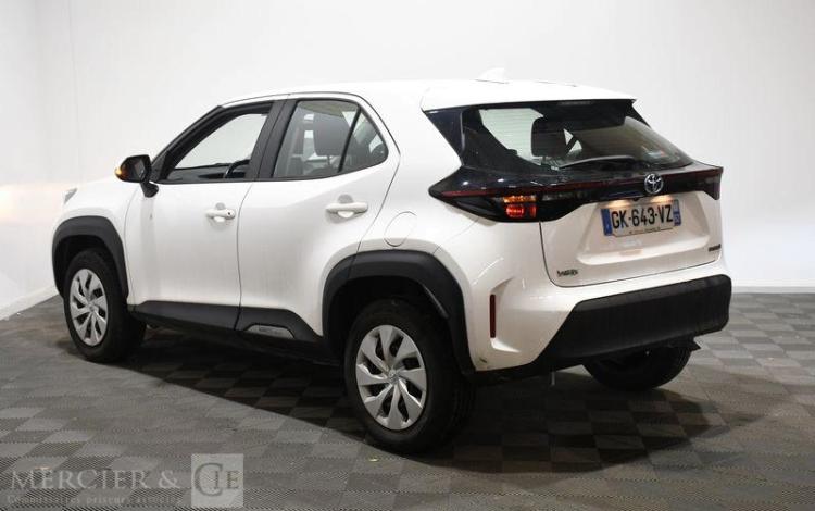 TOYOTA YARIS CROSS BLANC GK-643-VZ