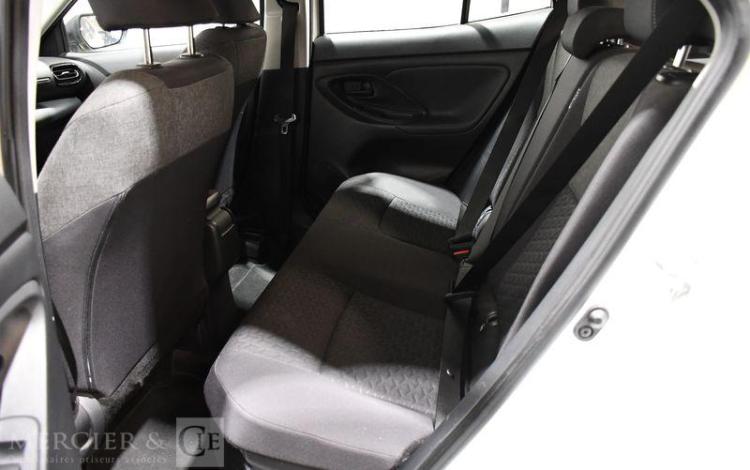 TOYOTA YARIS CROSS BLANC GK-643-VZ