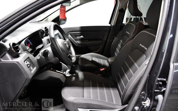 DACIA DUSTER PRESTIGE+ BLUE DCI 115 4X2 GRIS GK-804-TW