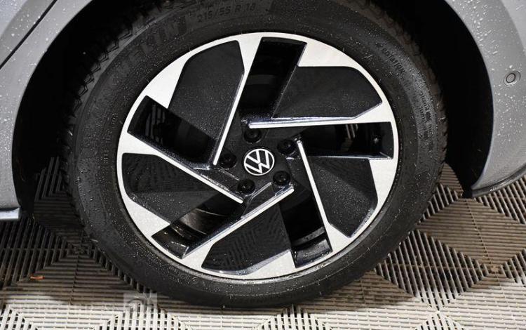 VOLKSWAGEN ID3 145CH PRO BUSINESS GRIS GK-948-AY