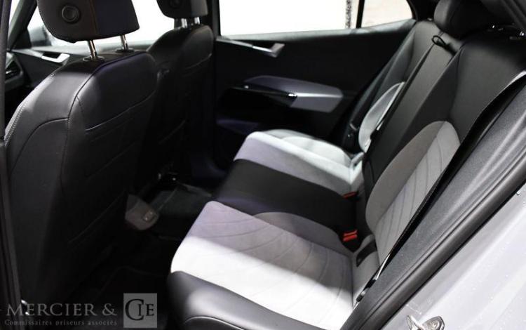 VOLKSWAGEN ID3 145CH PRO BUSINESS GRIS GK-948-AY