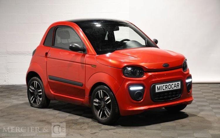 MICROCAR DUE-MUST ROUGE GL-023-DQ