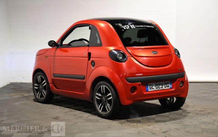 MICROCAR DUE-MUST ROUGE GL-023-DQ