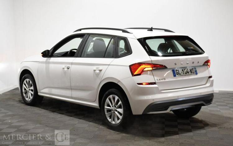 SKODA KAMIQ BLANC GL-104-WG