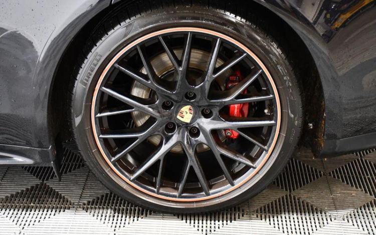 PORSCHE PANAMERA TURBO V8 4,0 460CH PDK GTS SPORT TURISMO NOIR GL-582-GF