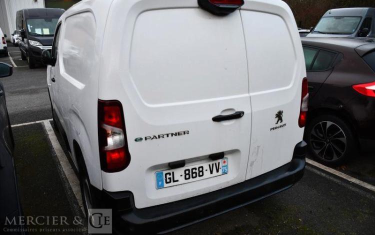 PEUGEOT e- PARTNER ASPHALT STANDARD 136CH BLANC GL-868-VV