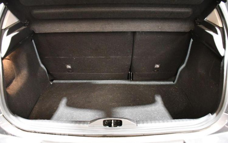 CITROEN C3 A,E BLUEHDI 100 S&S GRIS GL-983-CZ