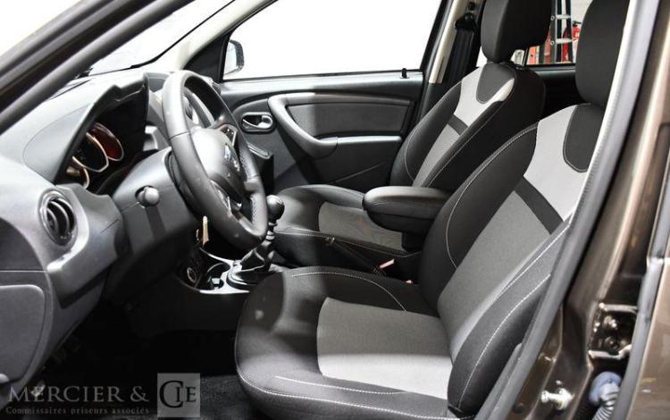 DACIA DUSTER TCE 125 4X4 LAUREATE PLUS MARRON GM-096-VS
