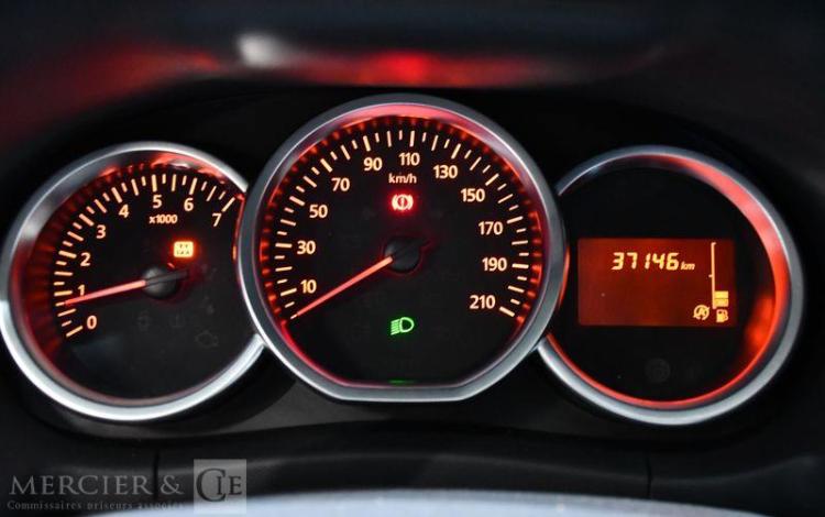 DACIA DUSTER TCE 125 4X4 LAUREATE PLUS MARRON GM-096-VS