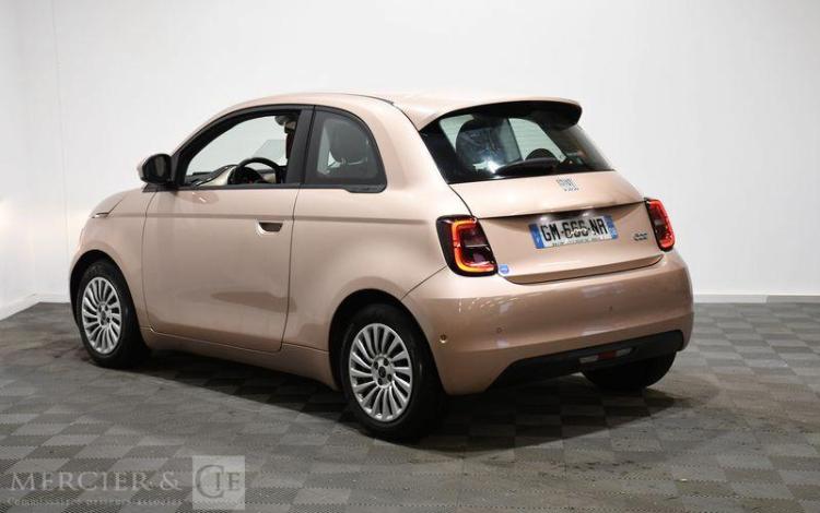 FIAT 500 CHAMPAGNE GM-666-NR