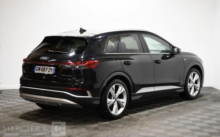 AUDI Q4 NOIR GM-687-ZY