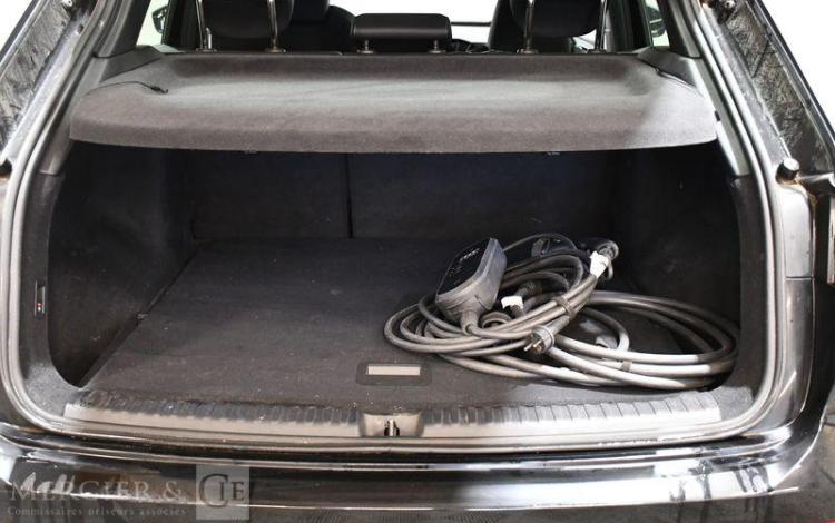 AUDI Q4 NOIR GM-687-ZY