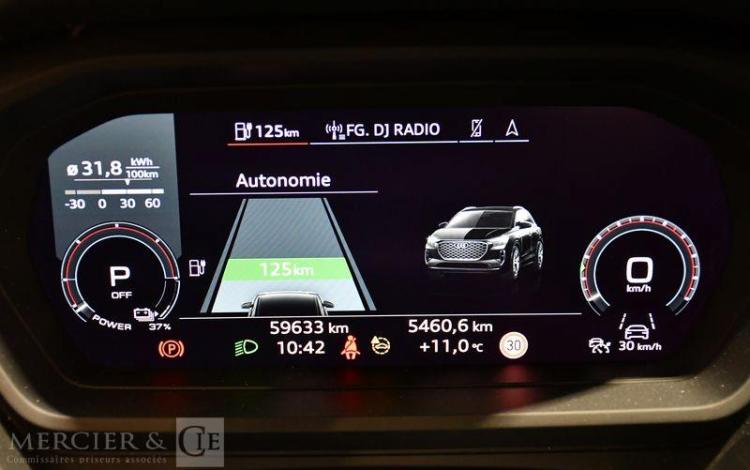 AUDI Q4 NOIR GM-687-ZY